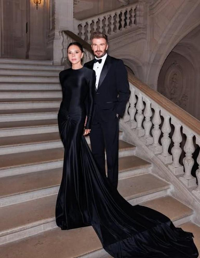 Victoria Beckham 51. yaşına girdi! David Beckham'dan romantik paylaşım 2 victoria beckham 51 yasina girdi david beckhamdan romantik paylasim 0 N8e3hjcJ