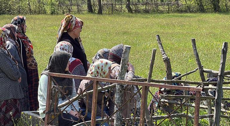 Yer: Bartın! 5 metre yükseklikte kısımların ortasında cesedi bulundu 2 yer bartin 5 metre yukseklikte kisimlarin ortasinda cesedi bulundu 0