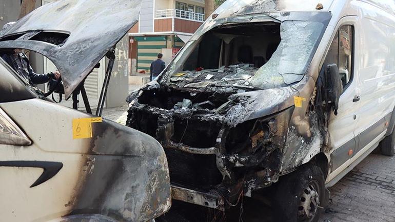 Yer: Şanlıurfa! Park halindeki 9 araç kundaklandı 2 yer sanliurfa park halindeki 9 arac kundaklandi 0 rQjGjM6I