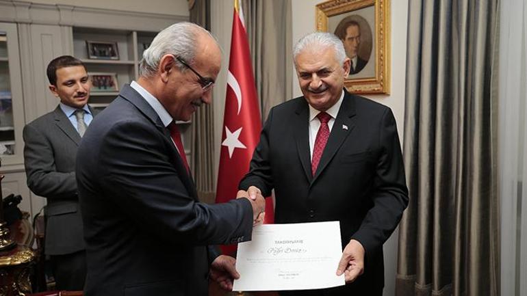 19 Mayıs'ta dikkat çekmişti! Anıtkabir Özel Defteri'ndeki sır: '5 saatte yazılıyor' 4 19 mayista dikkat cekmisti anitkabir ozel defterindeki sir 5 saatte yaziliyor 2 aXfG5zmy