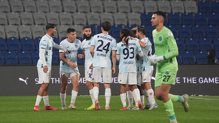 Adana Demirspor, Başakşehir deplasmanında galip! 1 adana demirspor basaksehir deplasmaninda galip ifjsMflP