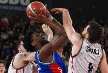 anadolu efes karsiyaka deplasmaninda fark atti WgPlOJUM