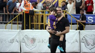 arda turan eyupspordan ayrildigini acikladi ziCHJTac