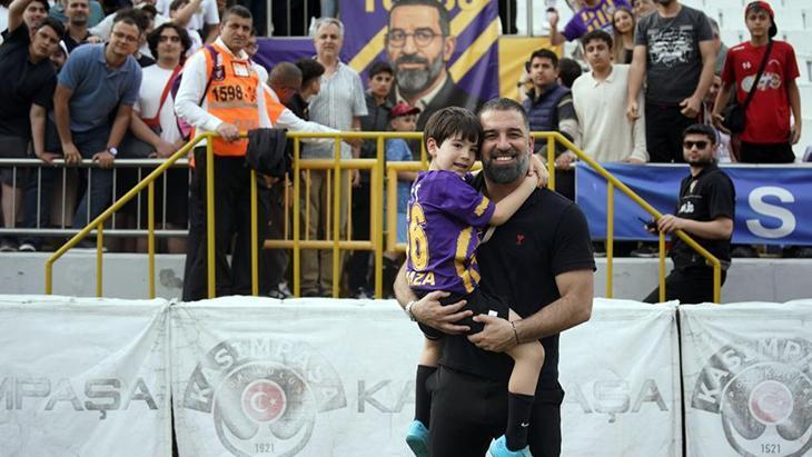 Arda Turan'dan duygusal veda mesajı! 'Eyüpspor kalbimin ortasında olacak' 1 arda turandan duygusal veda mesaji eyupspor kalbimin ortasinda olacak 7YI9PiZ3