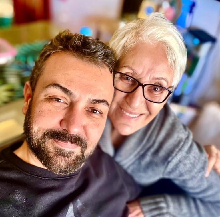 Aslı Hünel'in annesi hayatını kaybetti! 'Tarifi olmayan bir acı içindeyiz' 2 asli hunelin annesi hayatini kaybetti tarifi olmayan bir aci icindeyiz 0 4kUc3Jtn
