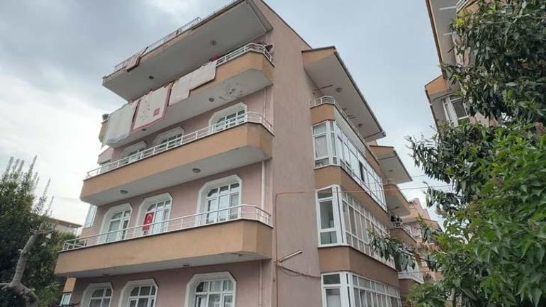 Avcılar'da kolonları burkulan 4 katlı bina tahliye edilerek mühürlendi 3 avcilarda kolonlari burkulan 4 katli bina tahliye edilerek muhurlendi 1 R1ZED9OF