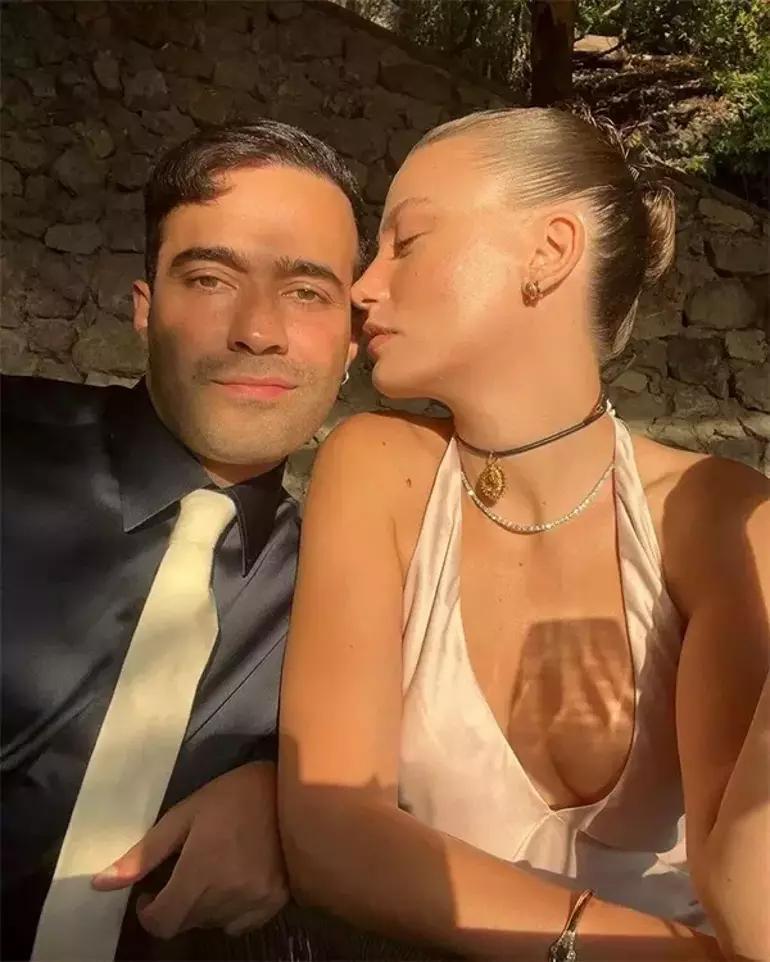 aylar sonra surpriz kare serenay sarikaya ve mert demir yan yana 1