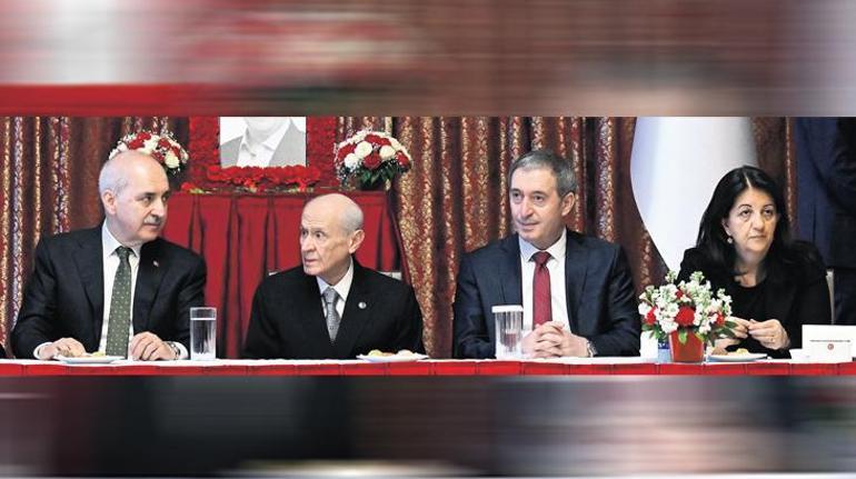 Bahçeli’den Önder’e duygusal veda 2 bahceliden ondere duygusal veda 0 OZw1ptYX