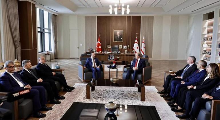 Bakan Kacır KKTC Cumhurbaşkanı Tatar ile bir ortaya geldi 2 bakan kacir kktc cumhurbaskani tatar ile bir ortaya geldi 0 cvAJzUau