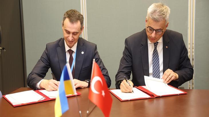 Bakan Memişoğlu, Ukraynalı mevkidaşı ve heyetiyle görüştü 1 bakan memisoglu ukraynali mevkidasi ve heyetiyle gorustu WhiQ8hCw