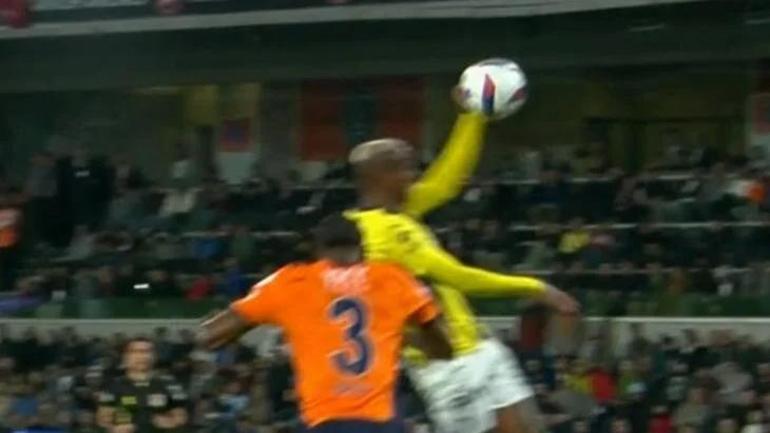 Başakşehir - Fenerbahçe maçı sonrası eski hakemlerden penaltı ve gol iptali çıkışı! '2 kırmızı kartı atladı' 11 basaksehir fenerbahce maci sonrasi eski hakemlerden penalti ve gol iptali cikisi 2 kirmizi 1412gppq