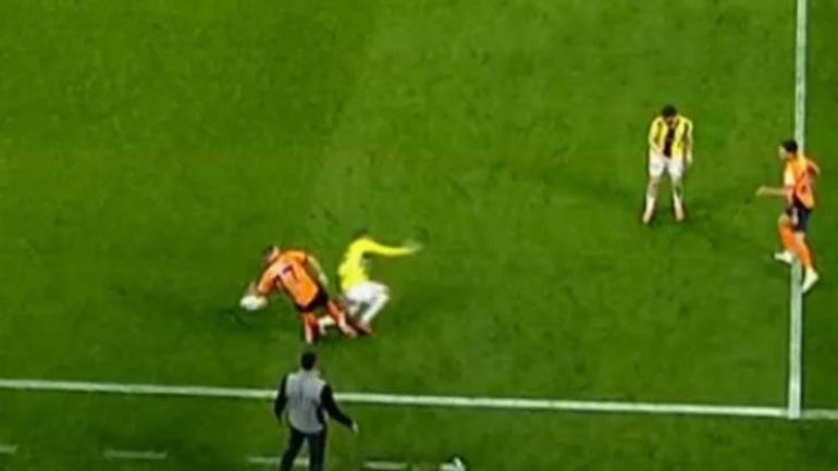 Başakşehir - Fenerbahçe maçı sonrası eski hakemlerden penaltı ve gol iptali çıkışı! '2 kırmızı kartı atladı' 4 basaksehir fenerbahce maci sonrasi eski hakemlerden penalti ve gol iptali cikisi 2 kirmizi 3HY7wlkP