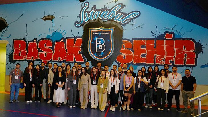 Başakşehir'de Profesyonel Futbol İdaresi Sertifika Programı'nda yeni mezunlar! 1 basaksehirde profesyonel futbol idaresi sertifika programinda yeni mezunlar uslIqFUL