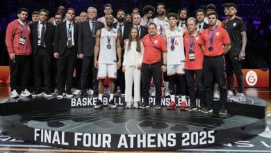 basketbol sampiyonlar liginde ikinci olan galatasaray yurda dondu vDjiiW1X