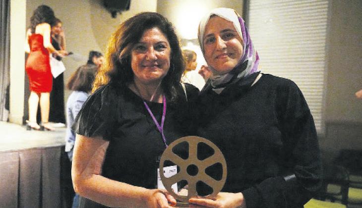 Bayanlardan ‘Gülizar’a ödül 1 bayanlardan gulizara odul rVyf36d5