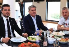 besiktas baskani serdal adali takimla bulustu E4zFTQ8Y