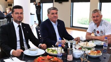 besiktas baskani serdal adali takimla bulustu E4zFTQ8Y