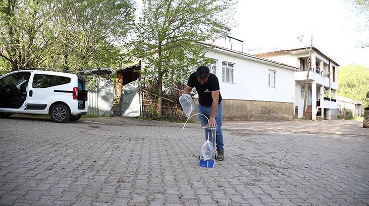 Bingöl'de dehşet dolu anlar! Etraftaki ağır koku nedeniyle aygıtla ölçüm yapıldı 6 bingolde dehset dolu anlar etraftaki agir koku nedeniyle aygitla olcum yapildi 4 m4hRcd4J