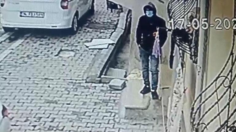 Boşanma etabındaki eşinin ailesine kezzaplı dehşet! 'Evde olsaydım yüzümü yakacaktı' 3 bosanma etabindaki esinin ailesine kezzapli dehset evde olsaydim yuzumu yakacakti 1 hiyslapJ