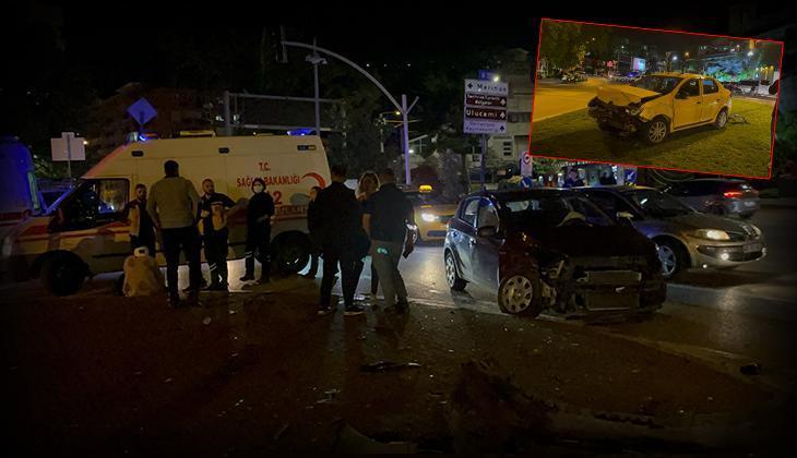 Bursa'da feci kaza! Araba taksiye çarptı: 7 yaralı 1 bursada feci kaza araba taksiye carpti 7 yarali F9yXUQrj