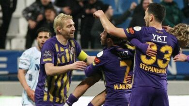 caner erkin futbolu birakti mi aciklama geldi q1yTQWLp