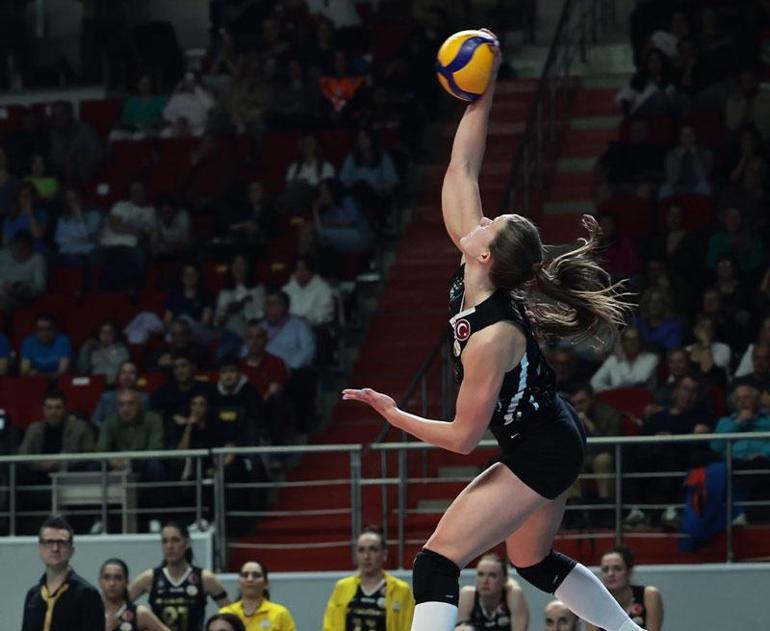 cansu ozbay fenerbahceyi eleyecegimize inan bir kisi bile yoktu sila caliskan benim icin jaSCUrdy