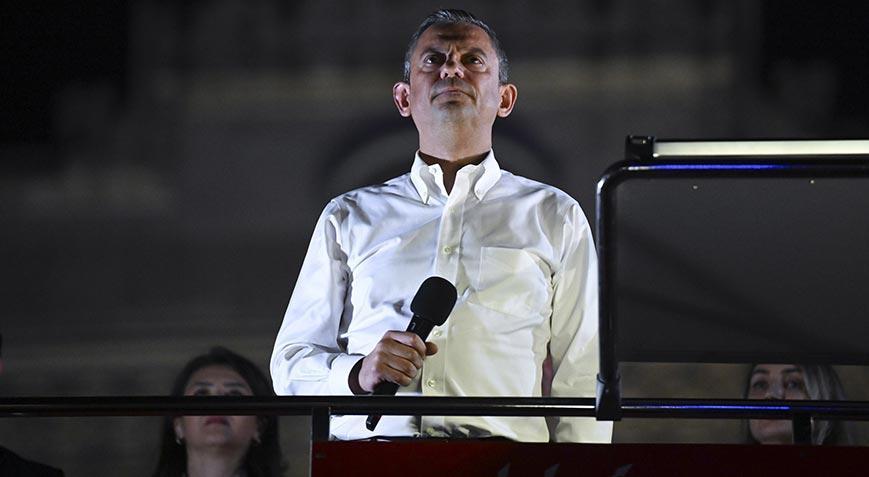 CHP Genel Başkanı Özel Beyazıt Meydanı’ndaki mitingde açıklamalarda bulundu