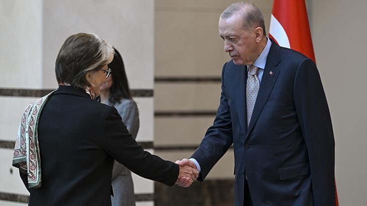 Cumhurbaşkanı Erdoğan, 5 ülkenin büyükelçisini kabul etti 15 cumhurbaskani erdogan 5 ulkenin buyukelcisini kabul etti 13 dy7Bt81E