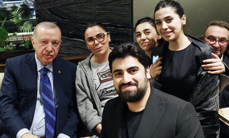 Cumhurbaşkanı Erdoğan vatandaşlarla sohbet etti 1 cumhurbaskani erdogan vatandaslarla sohbet etti CicO5GzX