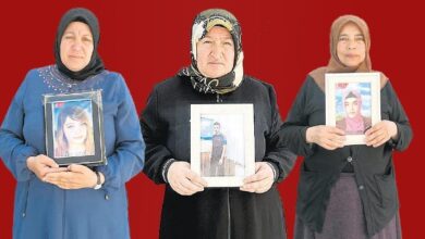 dem parti binasi onunde evlat nobetindeki anneler milliyete konustu anneler gununde evladimiza kavusalim zvbWwG32