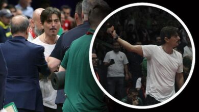 dimitrios giannakopoulos fenerbahce beko macinda cilgina dondu skandal el hareketi AUkmeZvU