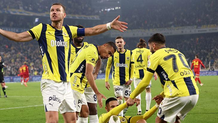 Edin Dzeko'dan Fenerbahçe kararı! Transfer teklifine aykırı köşe karşılık 1 edin dzekodan fenerbahce karari transfer teklifine aykiri kose karsilik eO5nNUTR