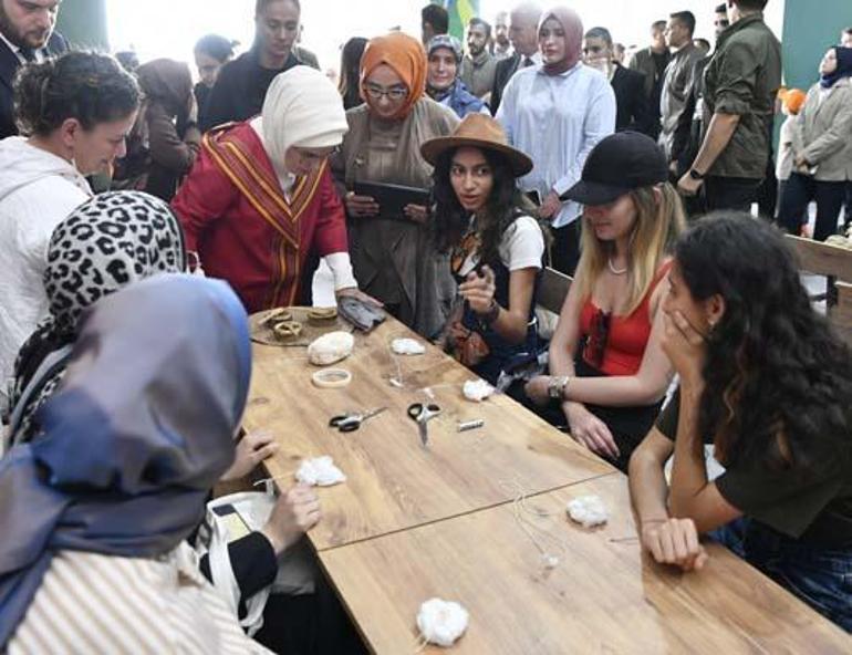 Emine Erdoğan'dan 7. Etnospor Kültür Şenliği'ne ziyaret 4 emine erdogandan 7 etnospor kultur senligine ziyaret 2 XgvOHltt