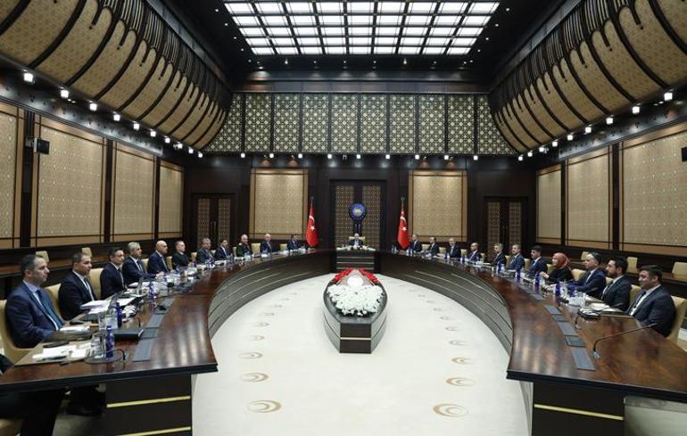 Erdoğan başkanlığında Beştepe'de 'savunma' toplantısı! Kritik projeler karara bağlandı 2 erdogan baskanliginda bestepede savunma toplantisi kritik projeler karara baglandi 0 kqDZPpua