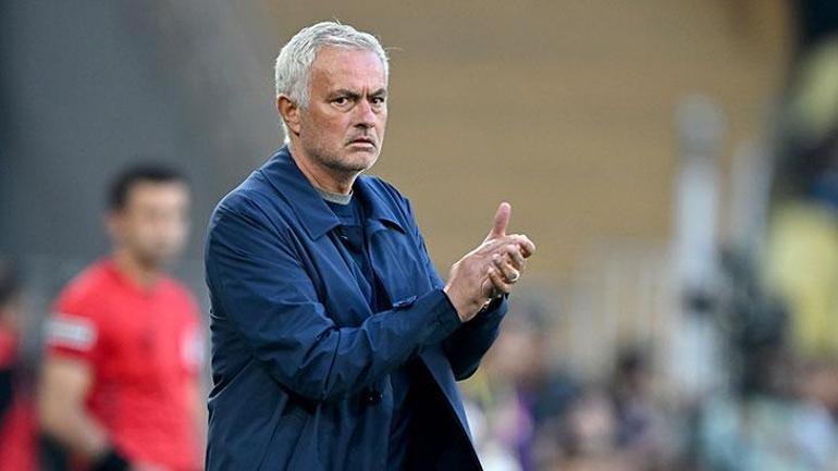 Fenerbahçe'de Mourinho'dan olay sözler! 'Herkes Türkiye Ligi'nin nasıl bir lig olduğunu biliyor' 2 fenerbahcede mourinhodan olay sozler herkes turkiye liginin nasil bir lig oldugunu biliyor 0 nhrv8OWF