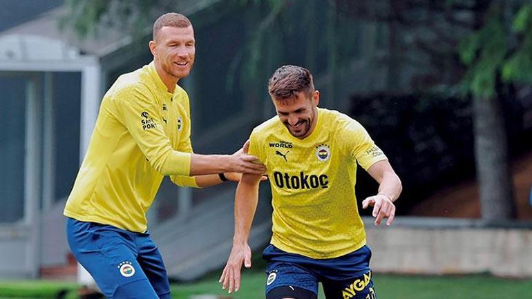 Fenerbahçe'de taşlar yerinden oynuyor! Yıldız futbolcuya çılgın bonservis 2 fenerbahcede taslar yerinden oynuyor yildiz futbolcuya cilgin bonservis 0