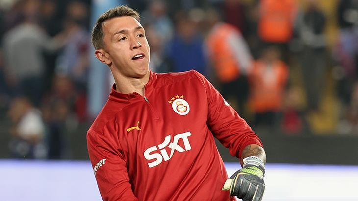Fernando Muslera, Bülent Korkmaz'ın rekoruna ortak oldu! 1 fernando muslera bulent korkmazin rekoruna ortak oldu sku56773