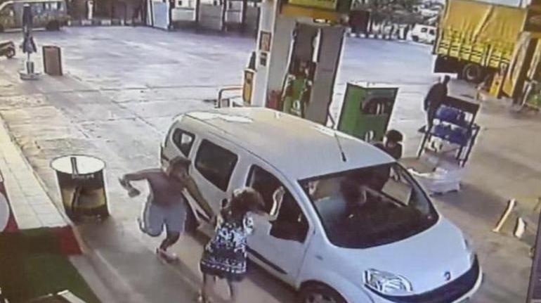 Fethiye'de akaryakıt istasyonunda bayana şiddet! Tekraren yumrukladı 2 fethiyede akaryakit istasyonunda bayana siddet tekraren yumrukladi 0 42h5pJNd