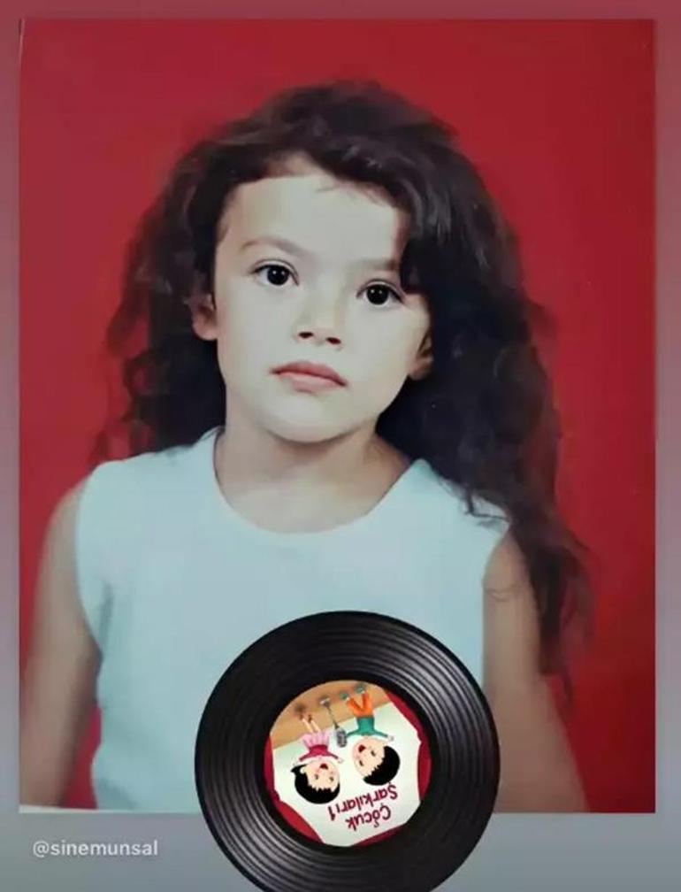 Fotoğraftaki iki ünlü ismi tanıdınız mı? Oysaki çocukluktan beri arkadaşlarmış... 6 fotograftaki iki unlu ismi tanidiniz mi oysaki cocukluktan beri arkadaslarmis 4 qyDCLTR2