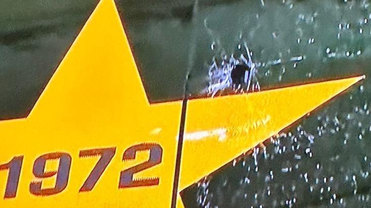 Galatasaray kadro otobüsüne Göztepe deplasmanında taşlı saldırı! 1 galatasaray kadro otobusune goztepe deplasmaninda tasli saldiri hSyTZMO1