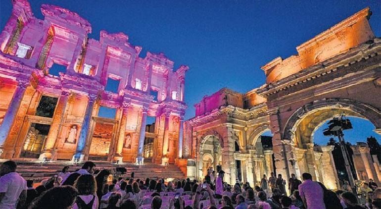 gece muzeciligi ziyaretci sayisini artirdi 0 MEnfzRHV