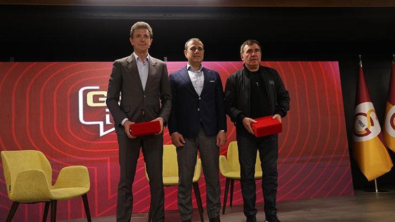 Gheorghe Hagi'den Galatasaray'ın rakiplerine gönderme! Okan Buruk açıklaması 3 gheorghe hagiden galatasarayin rakiplerine gonderme okan buruk aciklamasi 1 KNbYrXj3