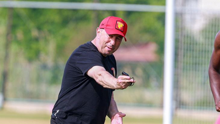 Göztepe'de Galatasaray hazırlıkları devam etti! 1 goztepede galatasaray hazirliklari devam etti h2FTuJEk