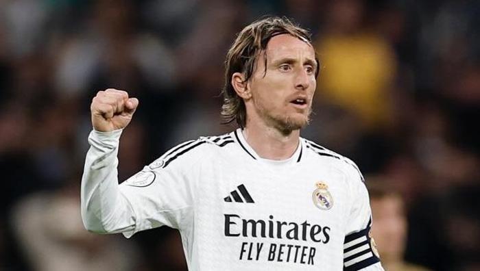 Gündeme bomba üzere düşen iddia! Süper Lig grubu Luka Modric'le görüşmelere başladı 1 gundeme bomba uzere dusen iddia super lig grubu luka modricle gorusmelere basladi j8KvEX8Q