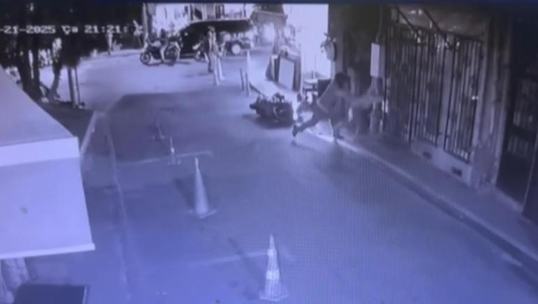 İstanbul'da dehşet anları! Kızına şiddet uygulayan çocuğun babasını bıçakladı 2 istanbulda dehset anlari kizina siddet uygulayan cocugun babasini bicakladi 0