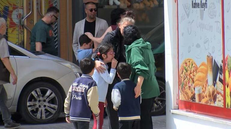 İstanbul'da ilkokulda yangın paniği: Öğrenciler gözyaşlarına boğuldu 4 istanbulda ilkokulda yangin panigi ogrenciler gozyaslarina boguldu 2 zprfDEt4
