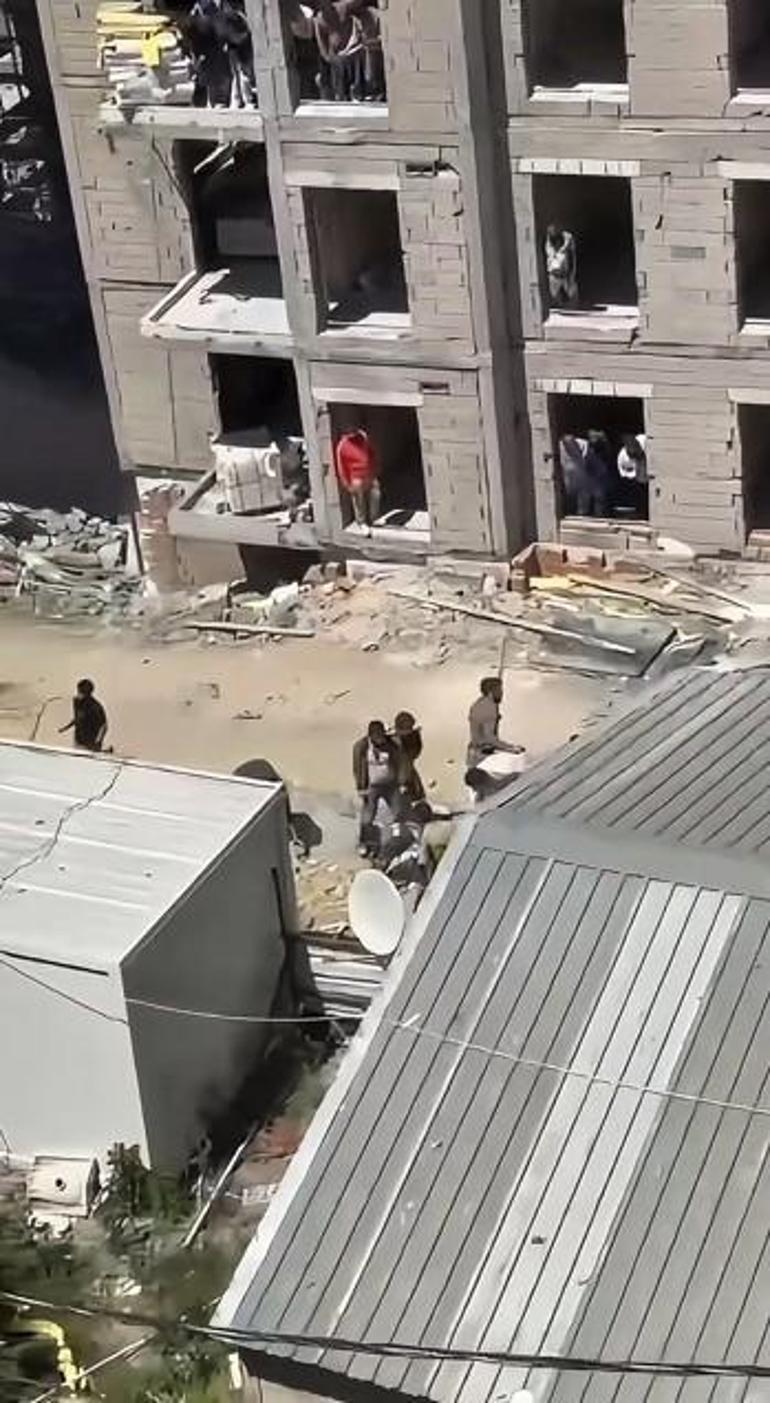 İstanbul'da inşaat emekçileri taş, sopa ve demirlerle birbirine girdi 4 istanbulda insaat emekcileri tas sopa ve demirlerle birbirine girdi 2 OavIGrB9
