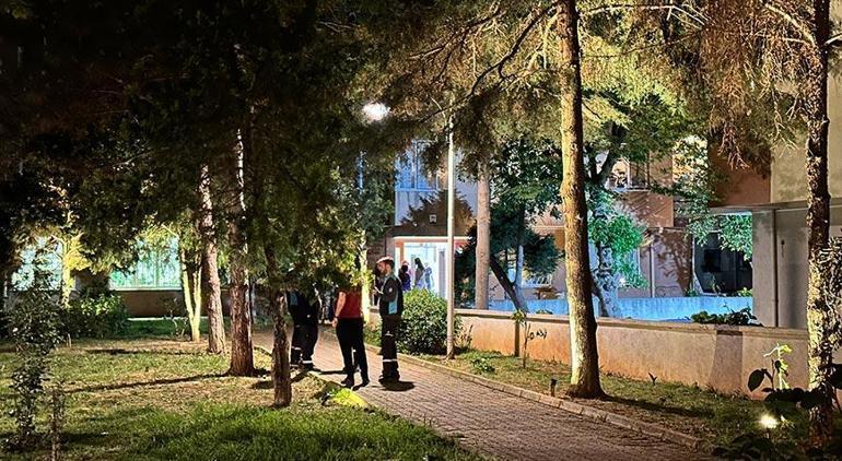 Kadıköy’de apartman dairesinde yangın! 1 kişi ömrünü yitirdi 3 kadikoyde apartman dairesinde yangin 1 kisi omrunu yitirdi 1 aPQi2cn6