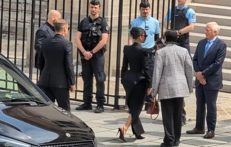 kim kardashiana pariste dehseti yasatmislardi mahkemeye gelisi olay oldu 0 GLYsbJ4M