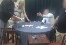 kumar masasinda sucustu yakalandi artik geldim 8auW1xOc